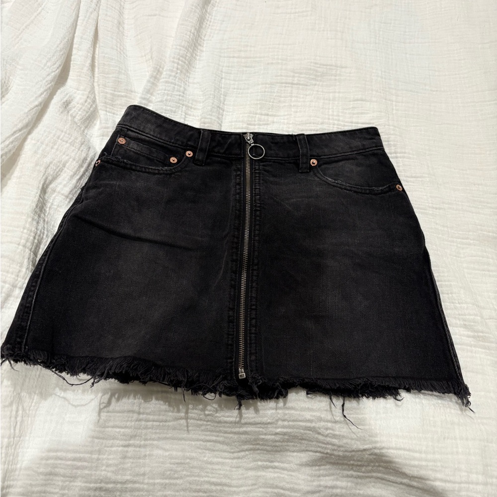 FREE PEOPLE- Black denim skirt